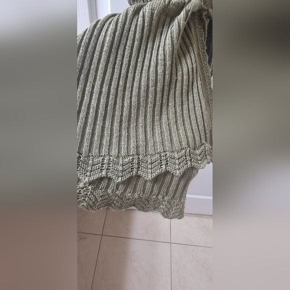 Faded Glory Crocheted Cardigan Army Green. XL (15/18) - Picture 6 of 9